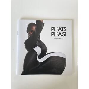 Issey Miyake PLEATS PLEASE Catalog 2024 Spring/Summer Latest Edition